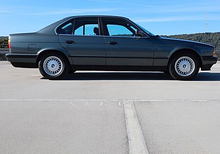 BMW 520i E34