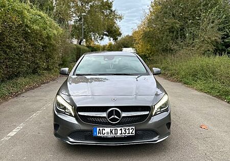 Mercedes-Benz CLA 180 -