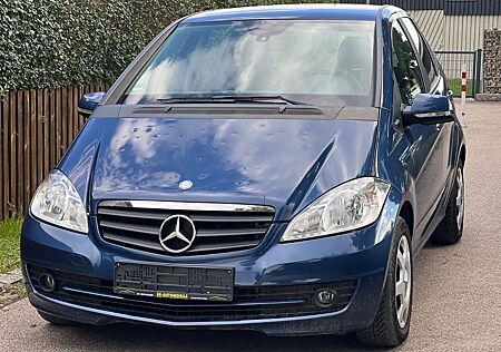 Mercedes-Benz A 160 AVANTGARDE/Wenig-KM/Tüv-Neu/8xBereift/