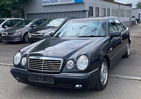 Mercedes-Benz E 320