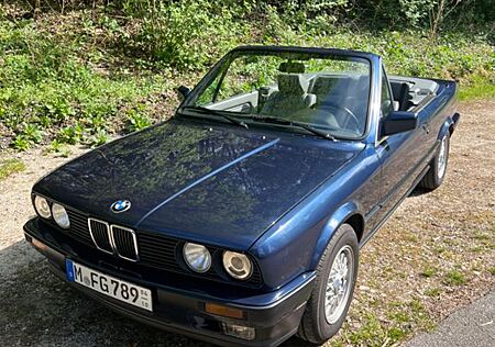 BMW 320i E30 Cabrio, , HU Neu, Top Ausst. & Zustand