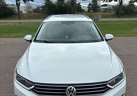 VW Passat Volkswagen VIII 2.0 TDI SCR Comfortline