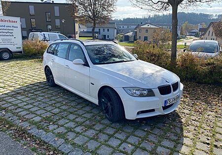 BMW 320i Touring -