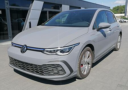 VW Golf Volkswagen GTE eHybrid 1.4 TSI VIRTUAL/PDC/LANE/PANO