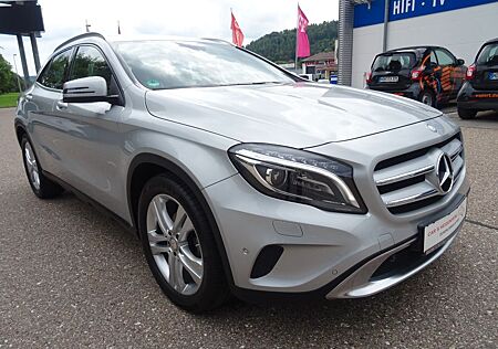 Mercedes-Benz GLA 220 GLA -Klasse CDI / d 4Matic NAVI XENON