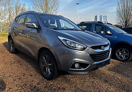 Hyundai ix35 blue 1.6 2WD Finale Silver