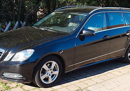 Mercedes-Benz E 200 E200T BE Avantgarde 7G AHK schwenkbar