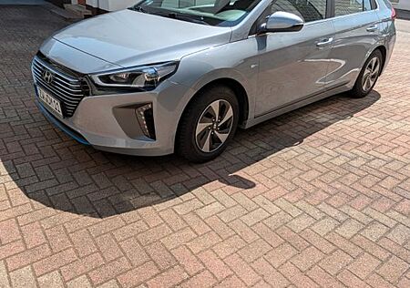 Hyundai Ioniq Style Hybrid