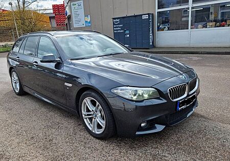 BMW 530d xDrive Touring MPacket PanoramaDach HUD