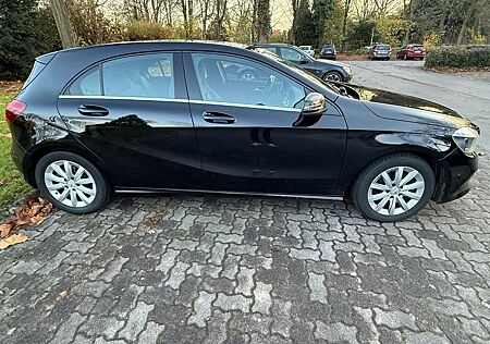 Mercedes-Benz A 180 -