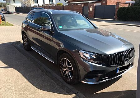 Mercedes-Benz GLC 250 d 4MATIC AMG Line Autom. AMG Line