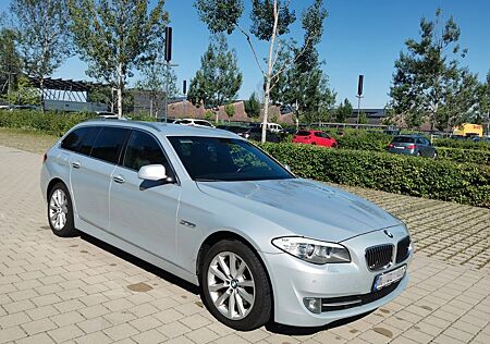 BMW 530 d Touring Xenon / Navi