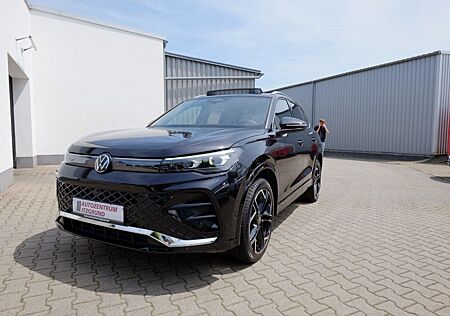 VW Tiguan Volkswagen 2.0 TDI DSG 4M R-Line 360°/Nav/IDA/Matrix
