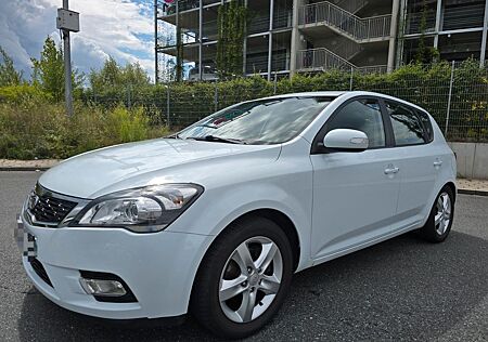Kia Cee'd CEED*AUTOMATIK*TÜVNEU*SHZ*KLIMA*