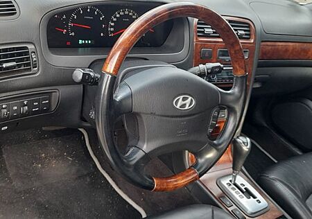 Hyundai XG 350