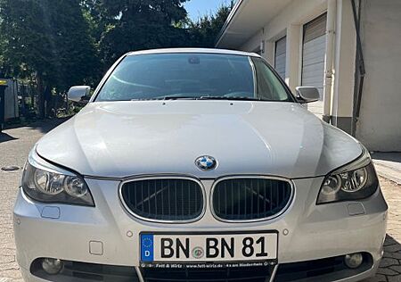 BMW 525d A -