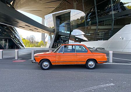 BMW 2002 BJ: 1974 OLDTIMER