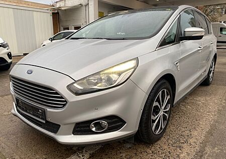 Ford S-Max 2,0 TDCi 132kW Titanium PowerShift Tit...