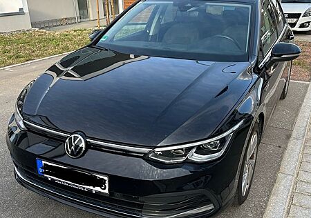 VW Golf Volkswagen VIII Style 1.5 TSI AHK ACC LED