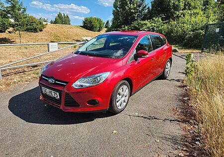 Ford Focus 1,0 EcoBoost 74kW Trend, TOP