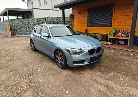 BMW 116d Sport Line Automatik gepflegt