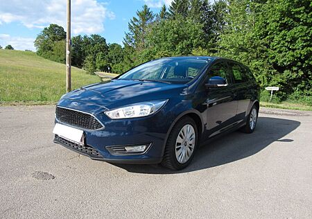 Ford Focus Turnier 1,.5d*Navi*SHZ*AHK*PDC