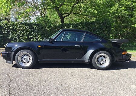 Porsche 930 Turbo