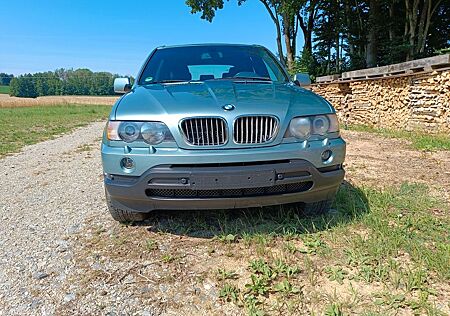BMW X5 3.0i -