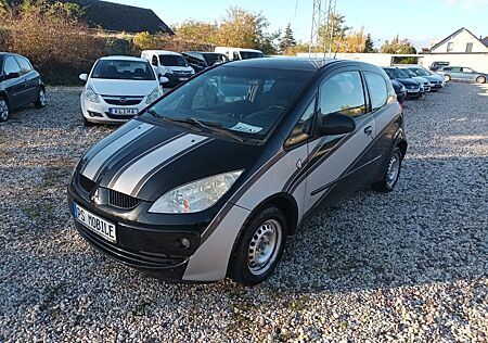 Mitsubishi Colt CZ3 Lim. 3-trg. 1.3 30 Jahre, Klima