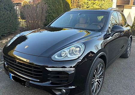 Porsche Cayenne /PZ-Scheckheftgepf./PDLS/Standheiz./Pano.
