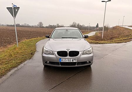 BMW 525xi (e60)