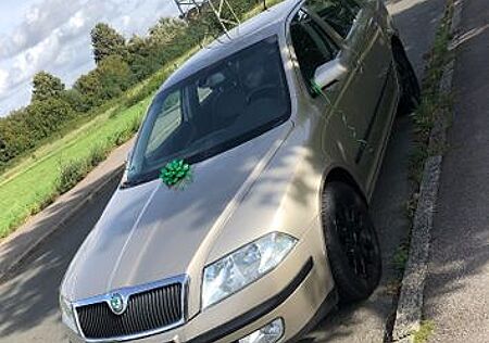 Skoda Octavia 2.0 FSI tiptronic Elegance Elegance