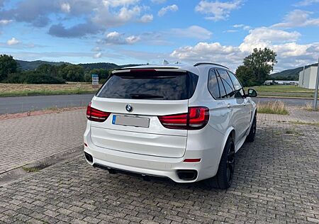 BMW X5 M50 M50d -