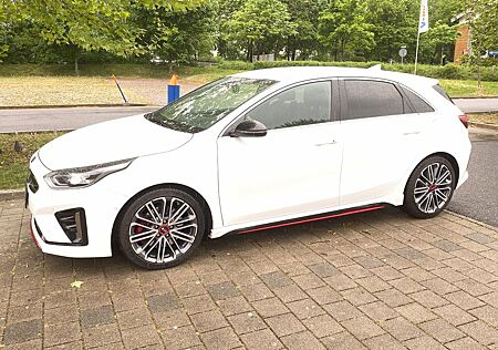Kia Cee'd Ceed 1.6 T-GDI DCT GT