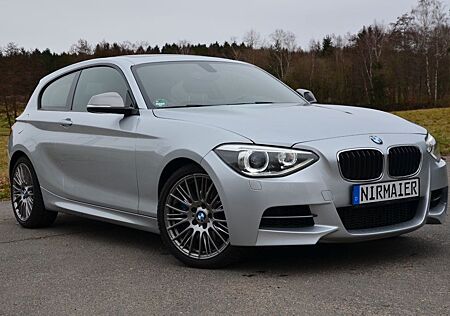 BMW M135i xDrive, AUTOMATIK, NAVI, LEDER, XENON, SD