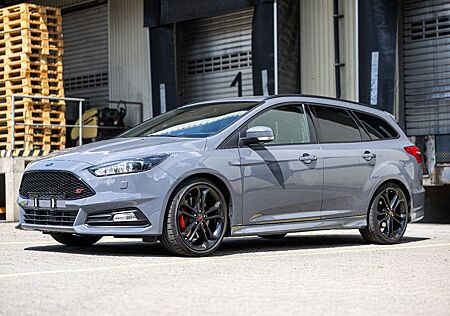 Ford Focus 2,0 EB ST Leder-Exklusiv-Paket Turnier ST