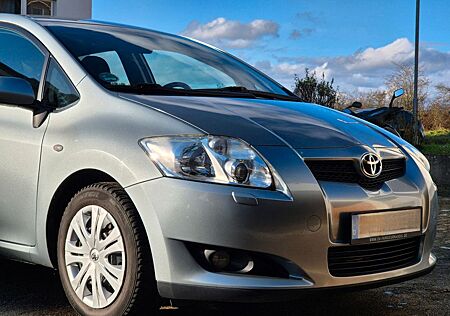 Toyota Auris 1,33-l-Dual-VVT-i -