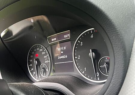 Mercedes-Benz B 200 CDI BlueEFFICIENCY -