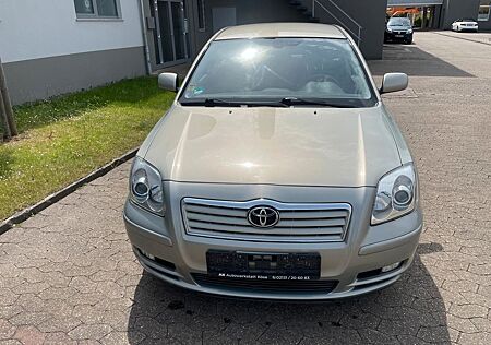 Toyota Avensis 1.8 **Allwetterreifen **TÜV Neu**Klima