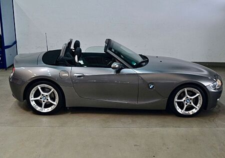 BMW Z4 3.0i - in Top Zustand