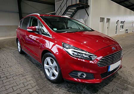 Ford S-Max 2,0TDCi 132kW 4x4 AHK Ruby-Rot