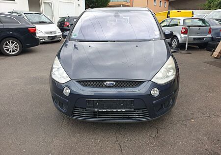 Ford S-Max 2,0 Titanium Titanium
