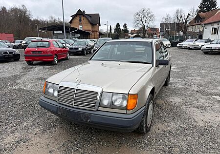 Mercedes-Benz 300 300E