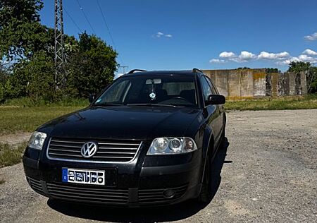 VW Passat Variant Volkswagen 1.8 T Basis Variant Basis