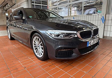 BMW 530d xDrive Touring A -
