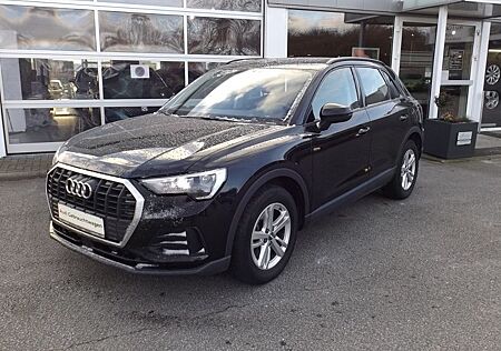 Audi Q3 40 TFSI quattro S tronic Navi SHZ