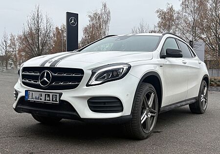 Mercedes-Benz GLA 200 - AMG line, White Art Edition