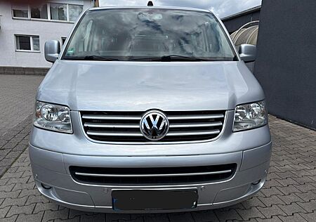 VW T5 Multivan Volkswagen Concert