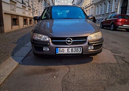 Opel Omega 2.0 16V