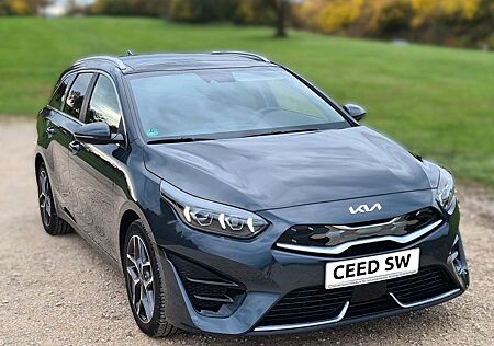Kia Cee'd Sportswagon gebraucht kaufen Kia Cee'd Sportswagon 1.6 GDI PlugIn-Hybrid Platinum